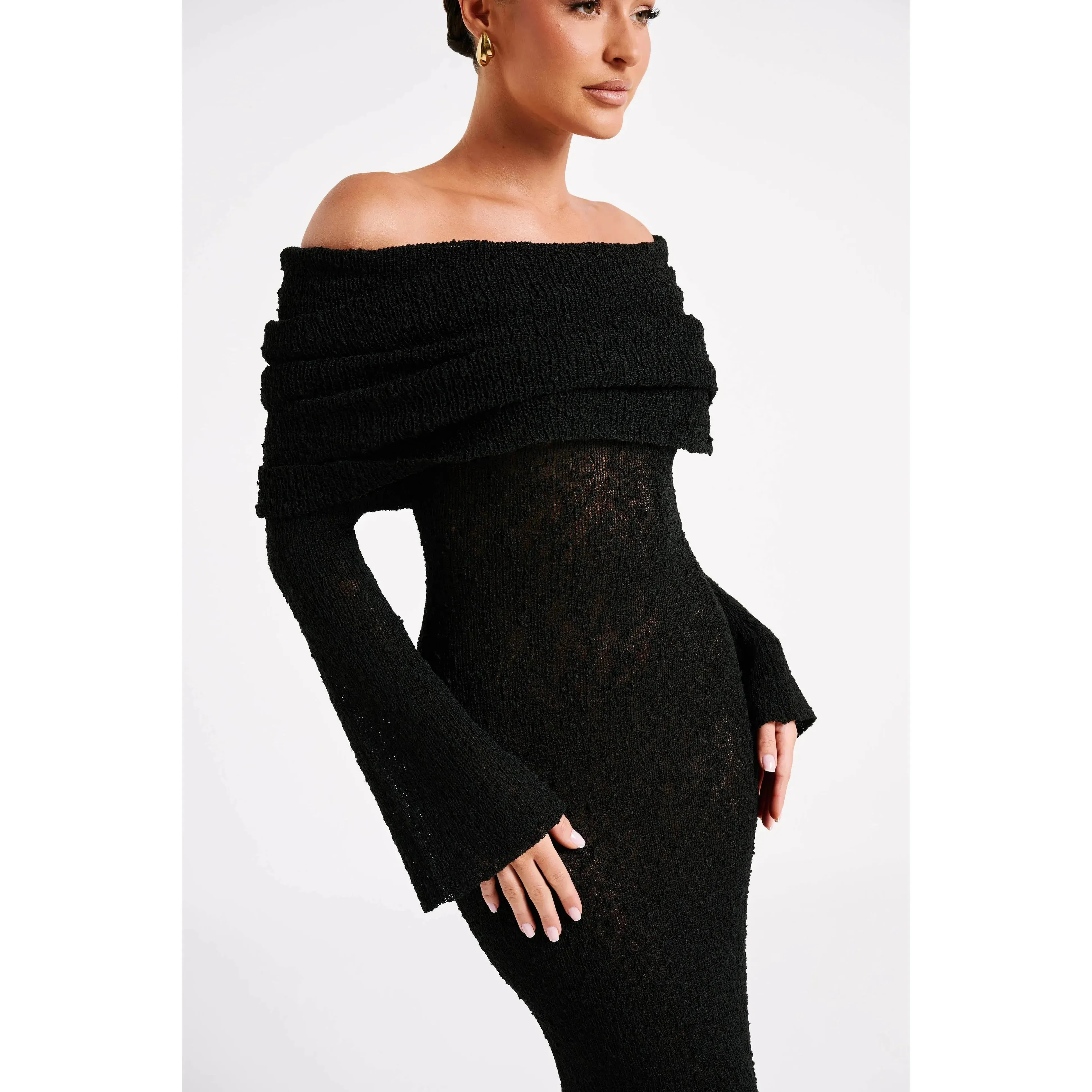 Anika Dress - Elegantes Bodycon-Strickkleid mit Off-Shoulder-Design