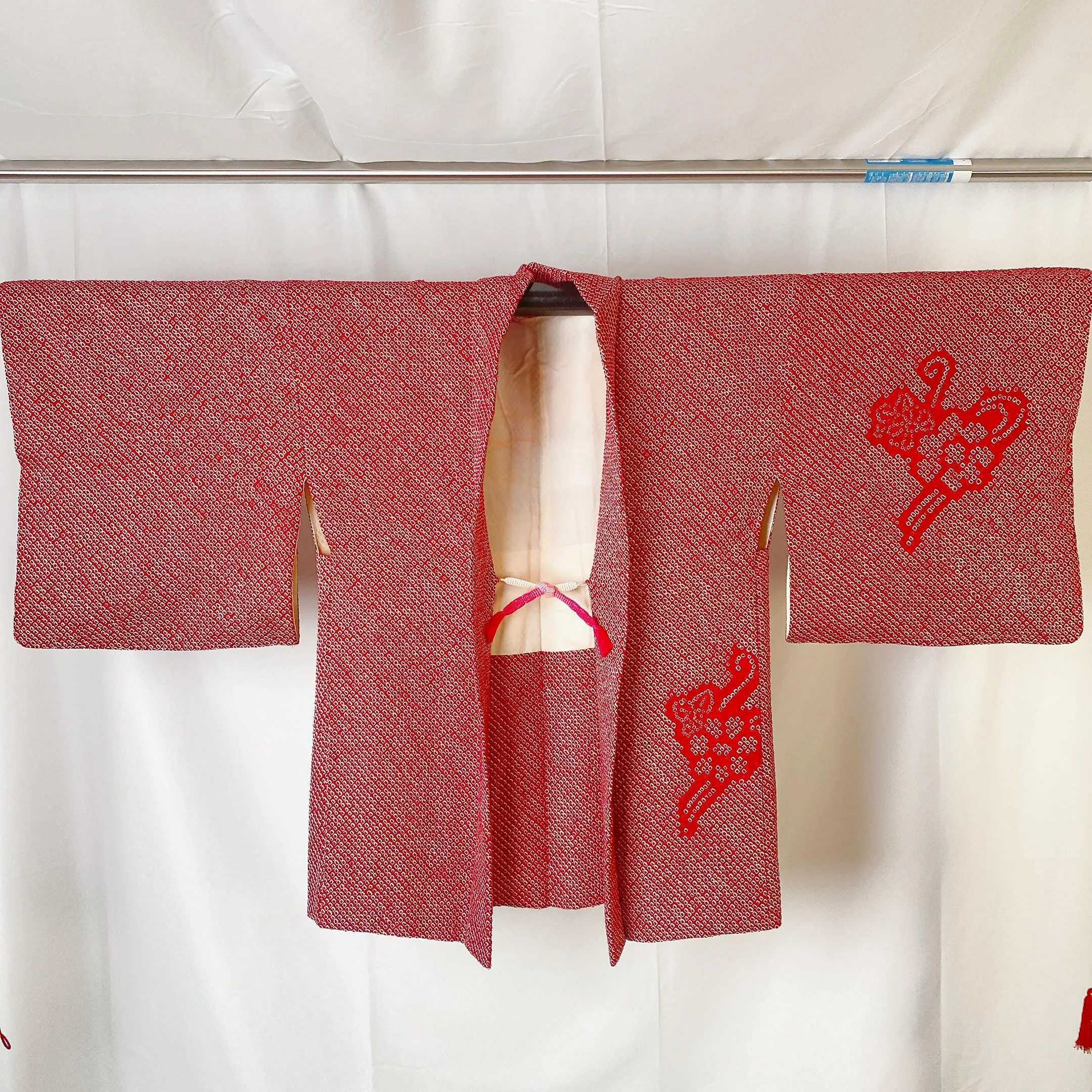 Japanese Vintage Kimono Haori, Shibori Red, Flower, Good, Cardigan, Women's Jacket, Silk Long outer, Casual Layer, Versatile -C