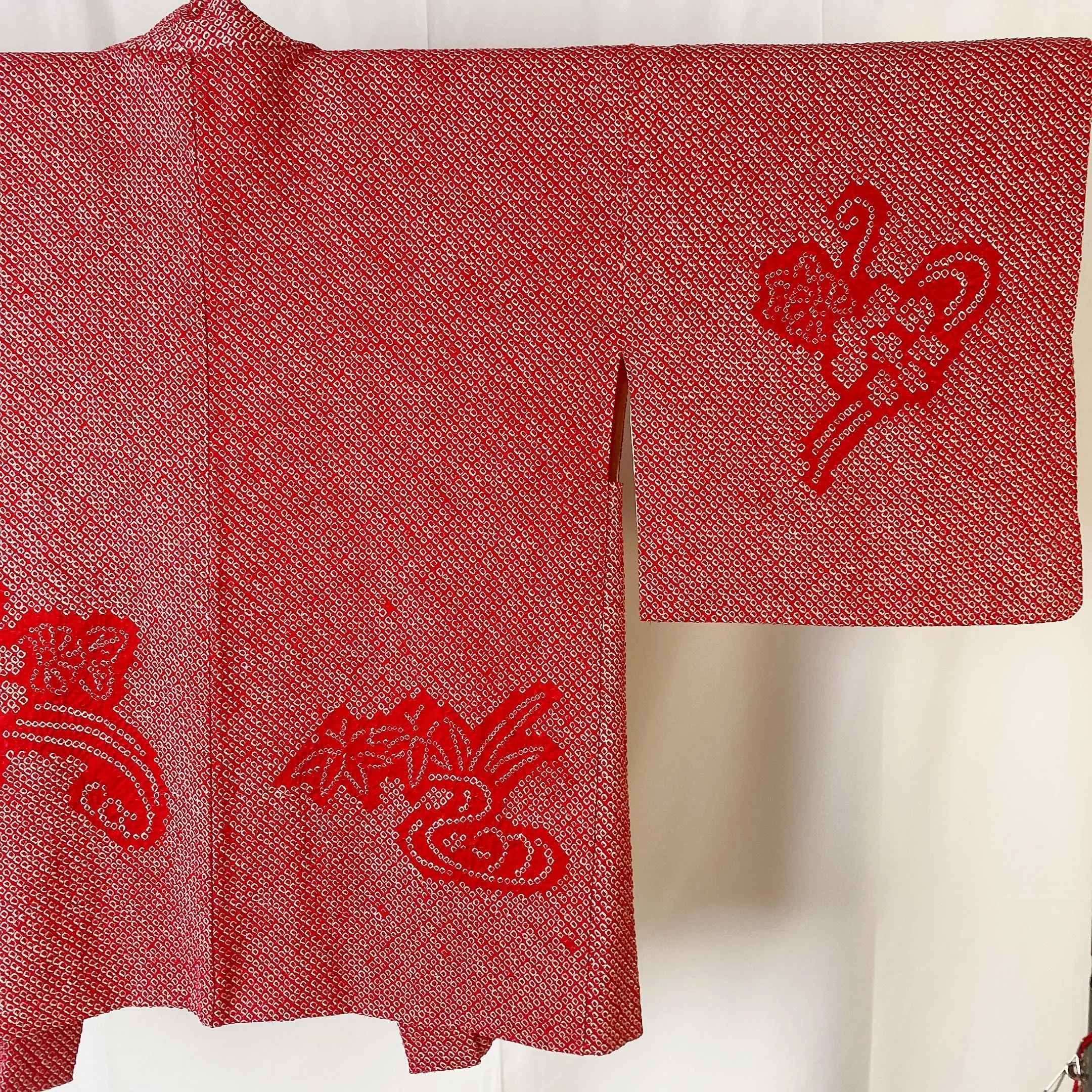 Japanese Vintage Kimono Haori, Shibori Red, Flower, Good, Cardigan, Women's Jacket, Silk Long outer, Casual Layer, Versatile -C