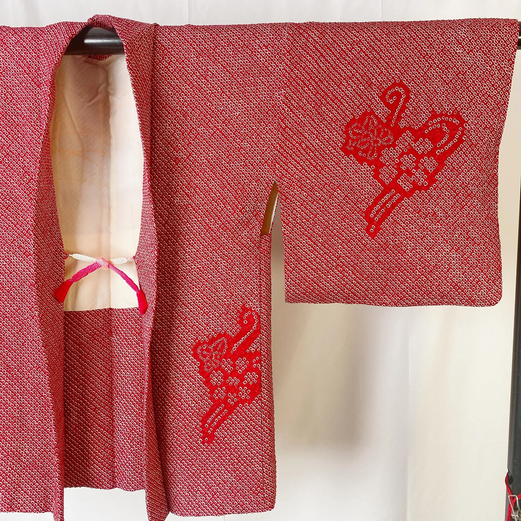 Japanese Vintage Kimono Haori, Shibori Red, Flower, Good, Cardigan, Women's Jacket, Silk Long outer, Casual Layer, Versatile -C