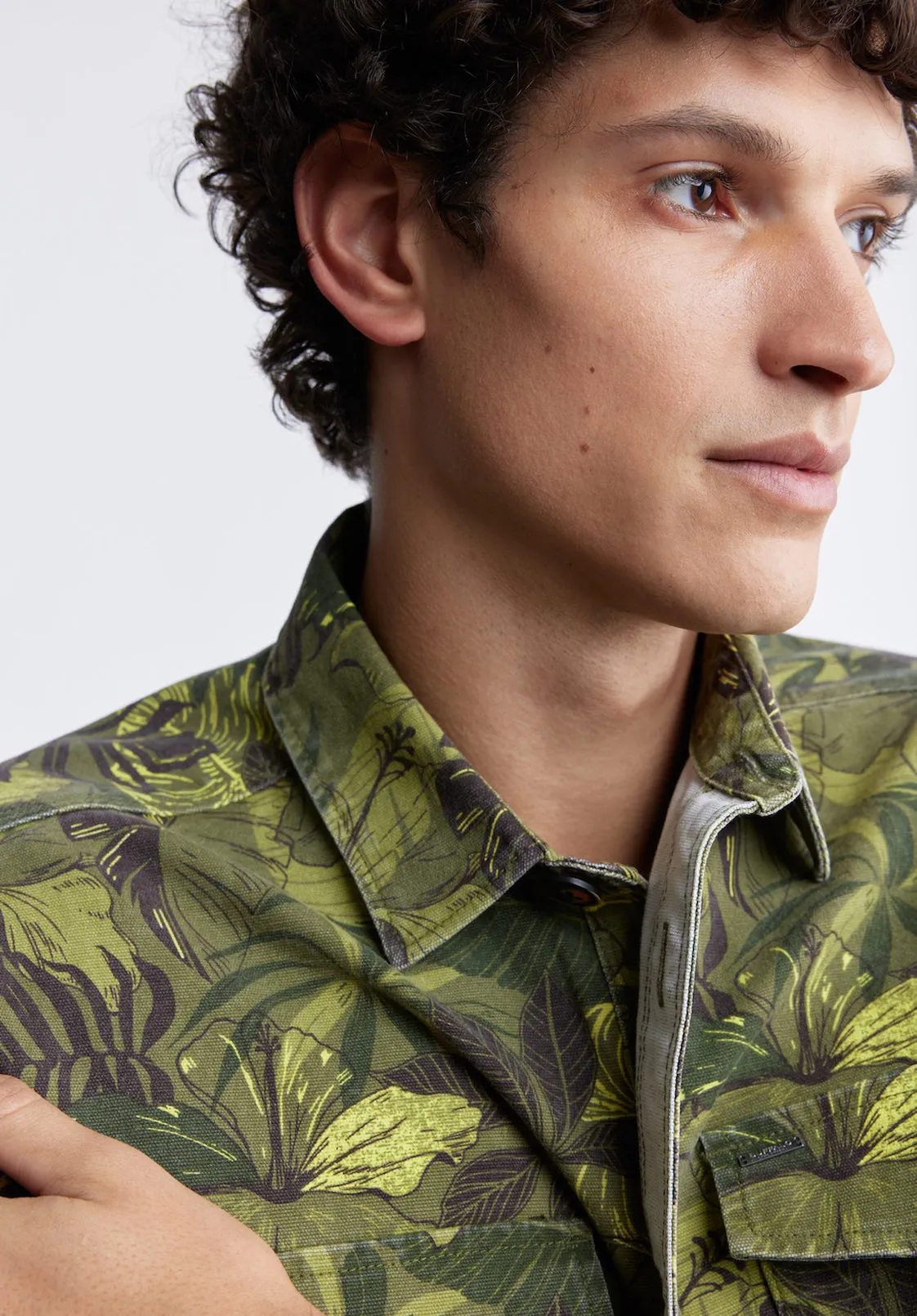 Jicama Men's Shacket in Sphagnum Green Print - BM24340