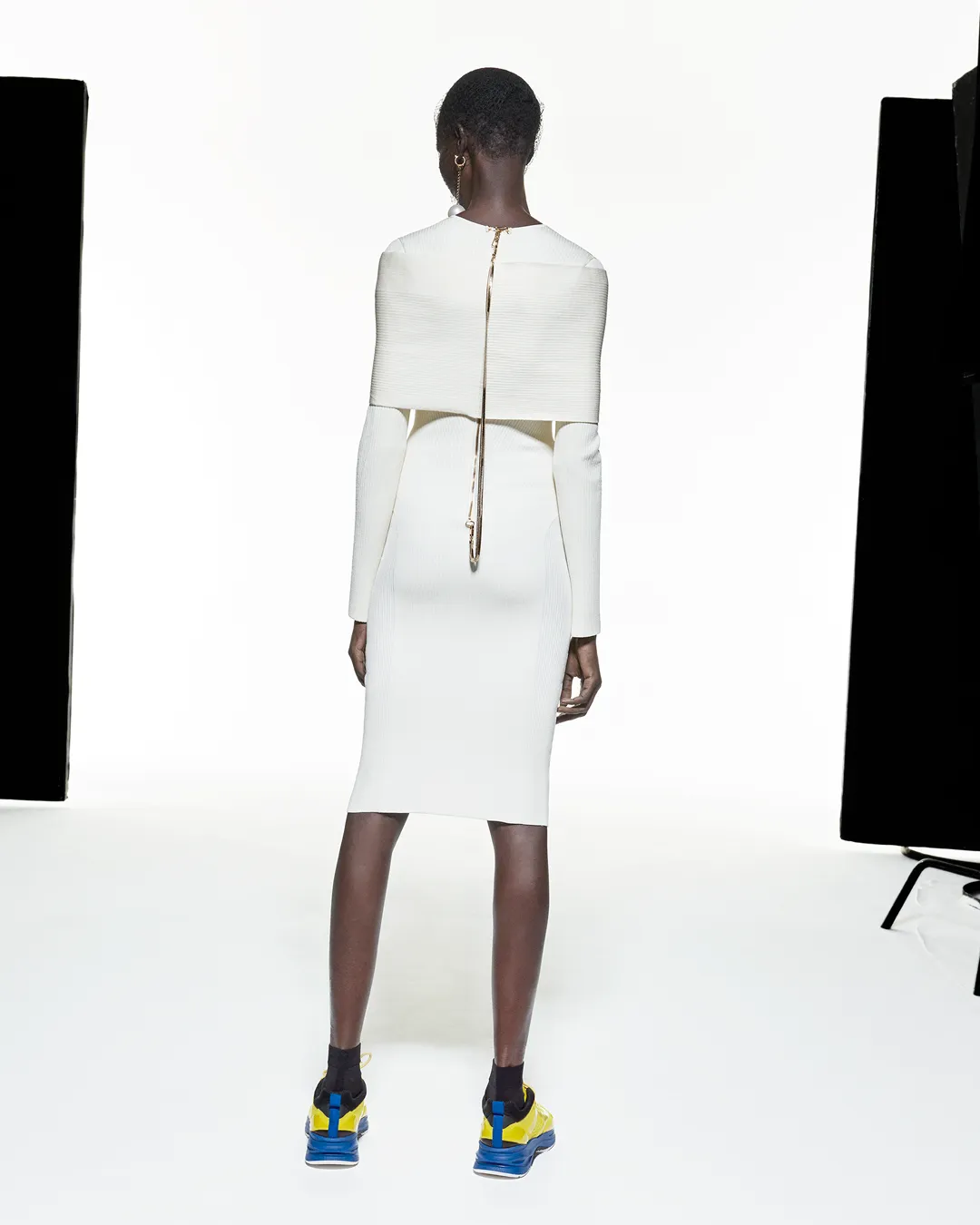 SHOULDER WRAP DRESS - WHITE